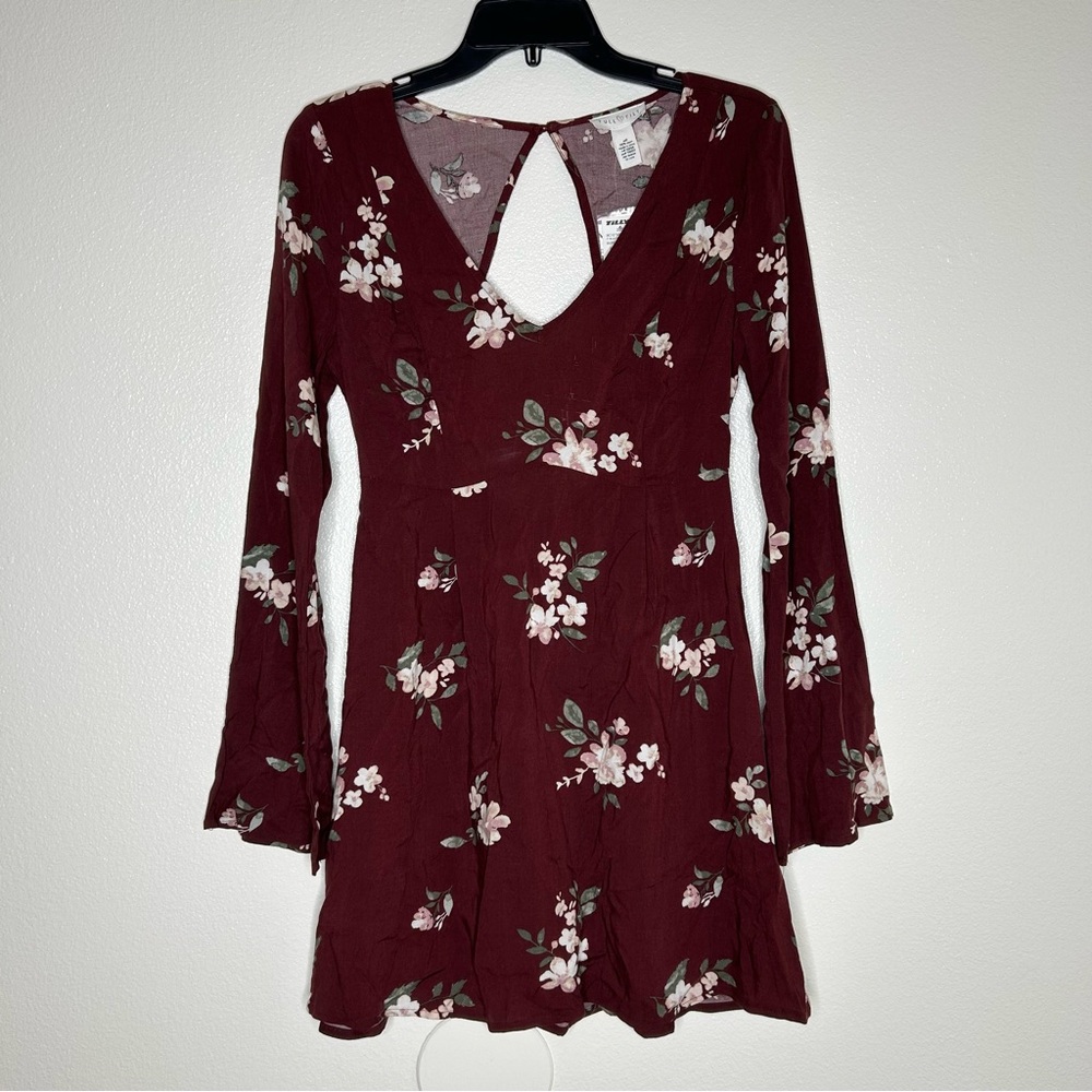 New Full Tilt Womens Burgundy Floral V-neck Mini Flare Dress Long Sleeve Size S